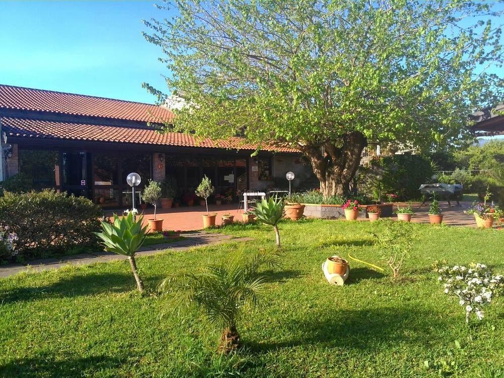 Agriturismo Il Pozzo Antico Mascali Exteriér fotografie